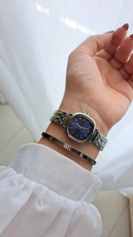ساعت نایدو صفحه سورمه ای